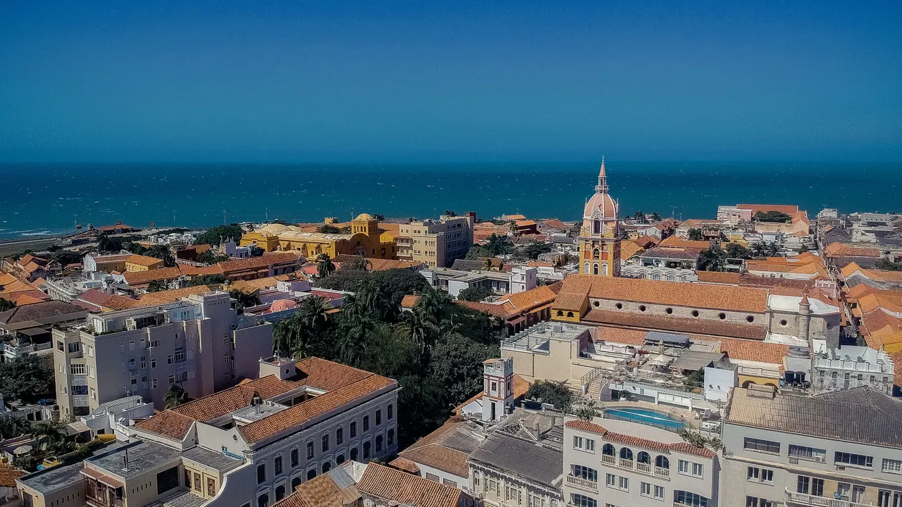The walled old town by the Caribbean, Cartagena