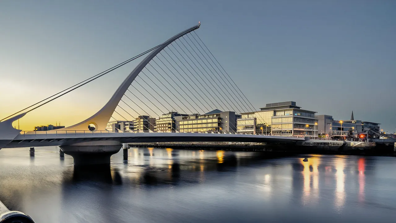 Samuel Beckett Bridge over the River Liffey at sunset, Dublin