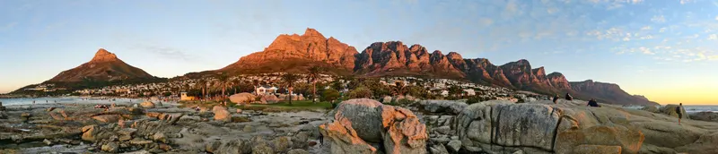 Camps Bay in Cape Town