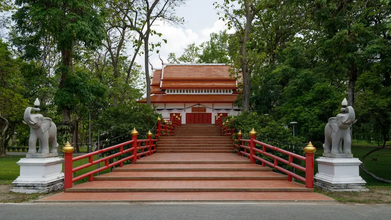 Nimmanhaemin and Chiang Mai University in chiang mai th