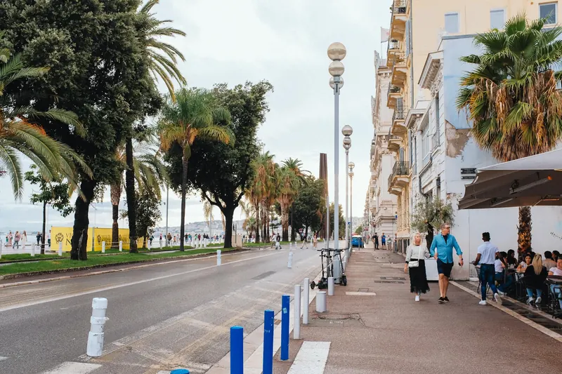 Promenade and Carré d’Or in nice