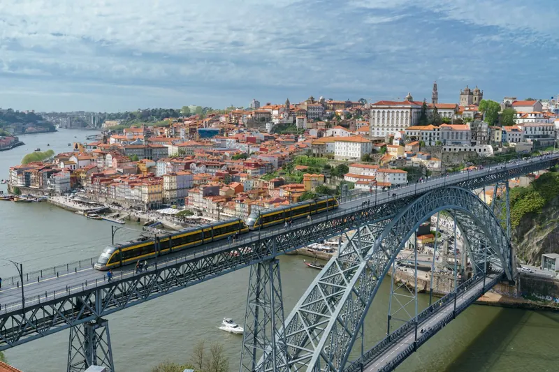 Miragaia and Massarelos in porto pt
