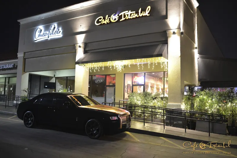 Cafe 34 Istanbul in Plaza Venezia, Orlando