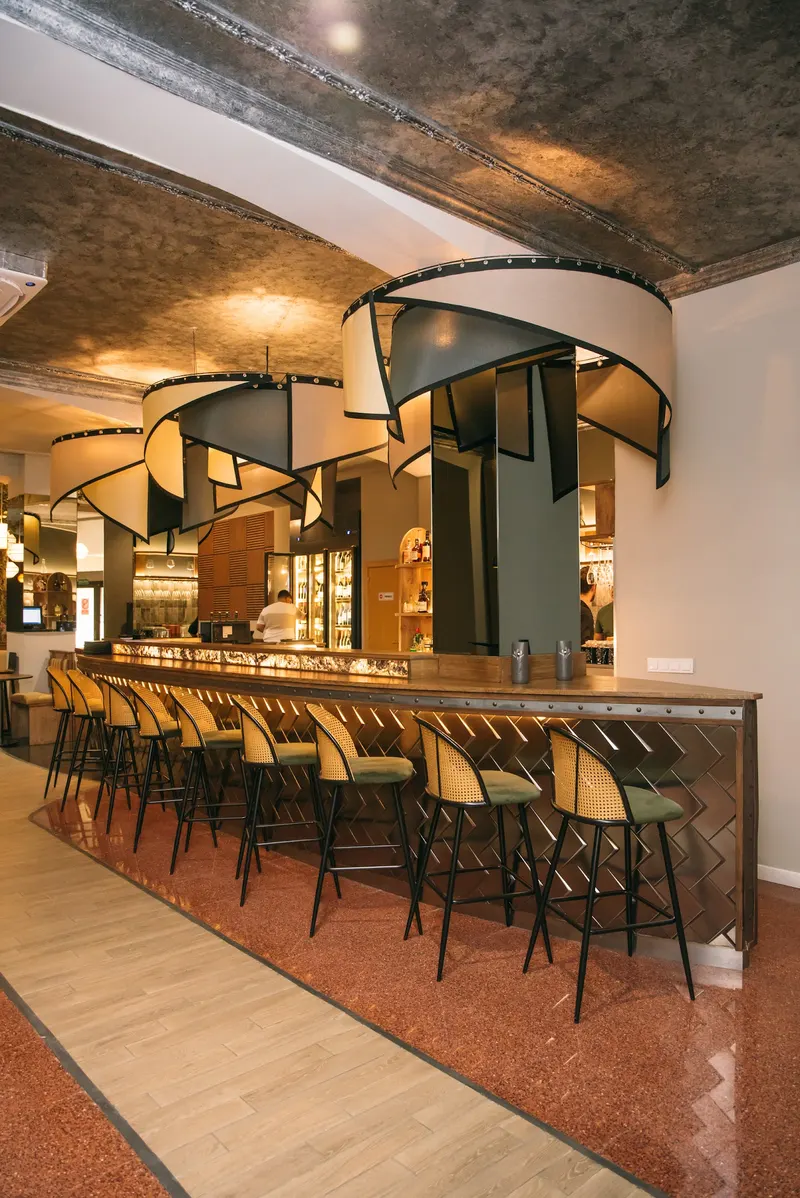 Manāw Nikkei Bar