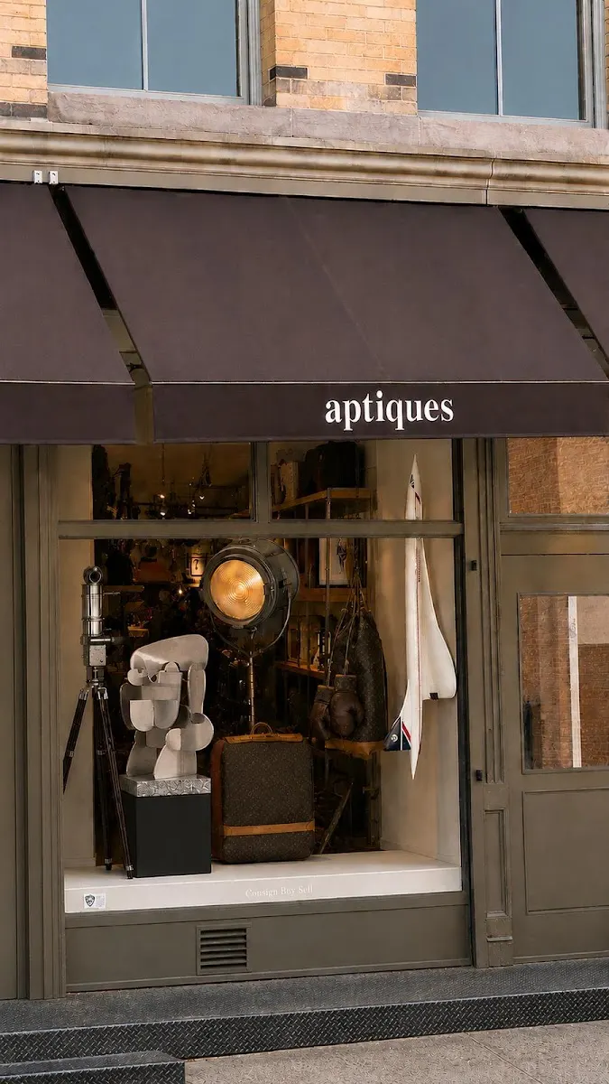 aptiques Modern