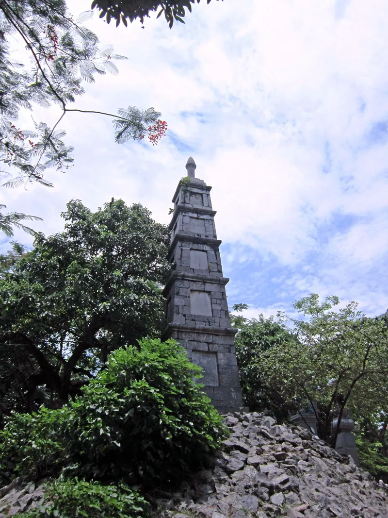 Ngọc Sơn Temple