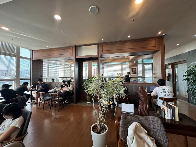 Doksuri Dabang in Changcheon-dong, Seoul