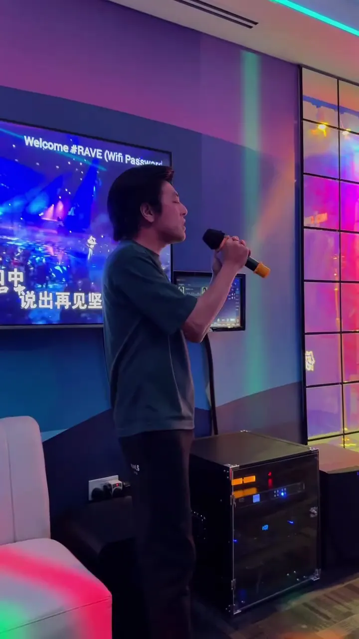 RAVE Karaoke in Marina Centre, Singapore