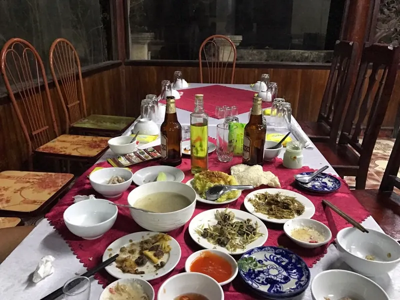 The Hung Snake Restaurant in Long Biên, Hanoi
