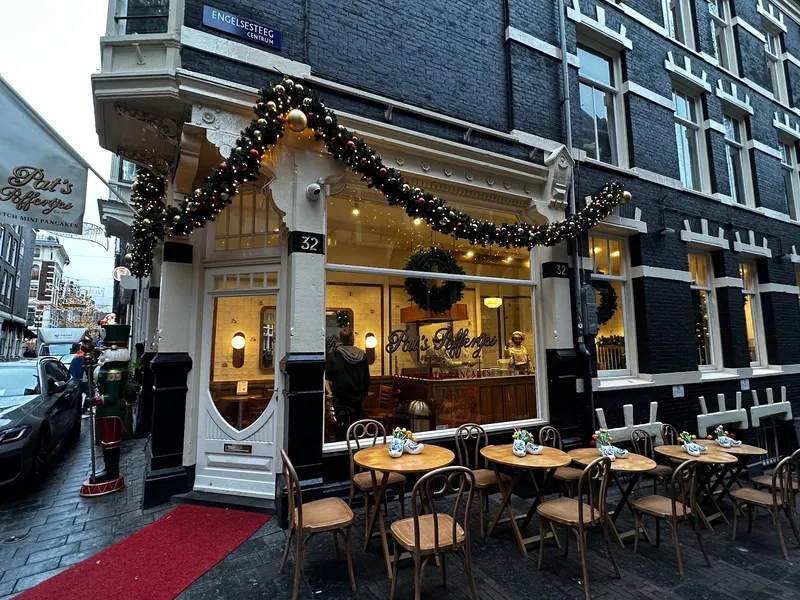 Pat's Poffertjes Nieuwendijk in Burgwallen Nieuwe Zijde, Amsterdam