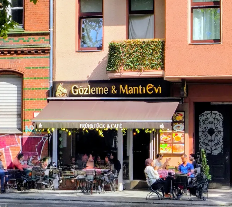 Yöre Gözleme ve Mantı Evi in Gesundbrunnen, Berlin