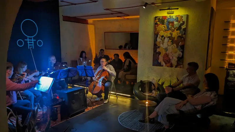 otto bar