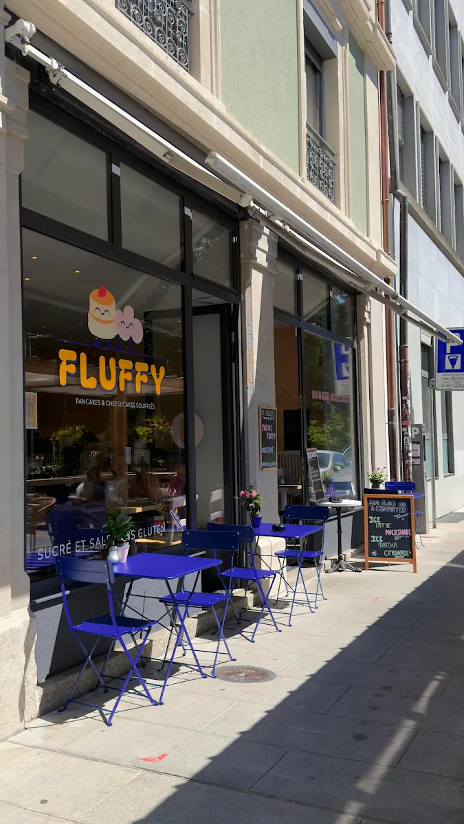Fluffy Café
