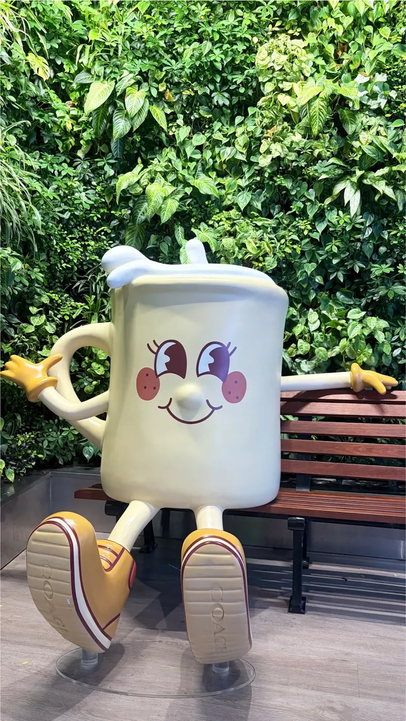 The Coach Coffee Shop (Resorts World Sentosa Weave) in Sentosa, Singapore