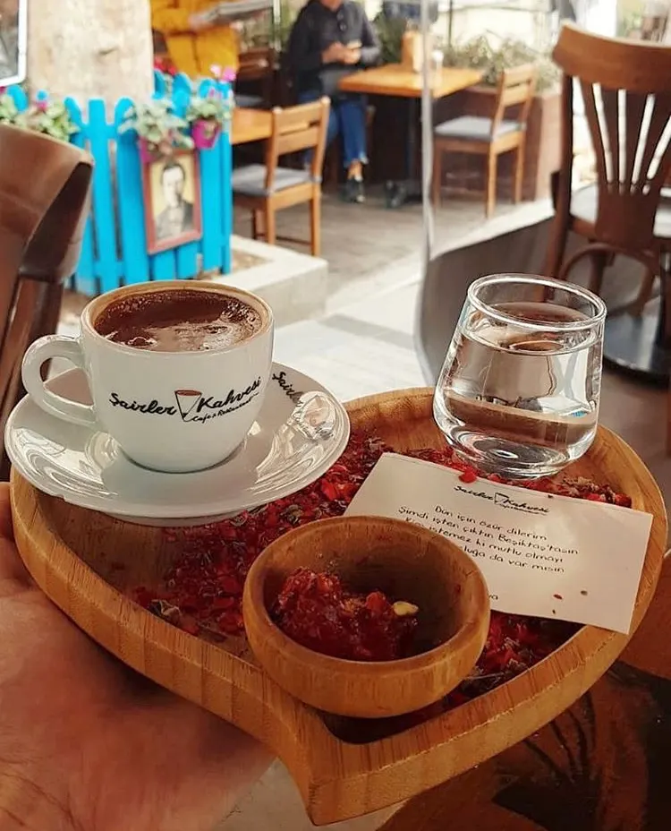 Şairler Kahvesi Akaretler in Vişnezade, Istanbul