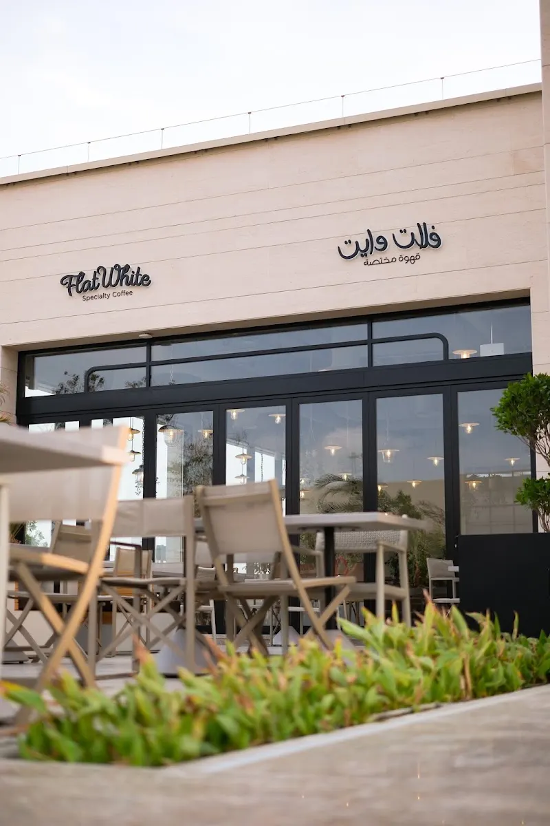 Flat White Specialty Coffee & Kitchen - Centro Mall in Al Egla, Doha