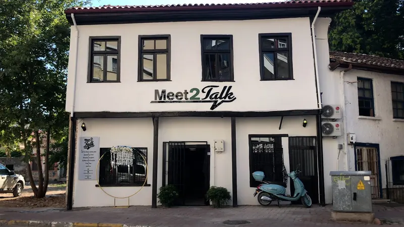 Meet 2 Talk Cafe Antalya in Haşimişcan, Antalya
