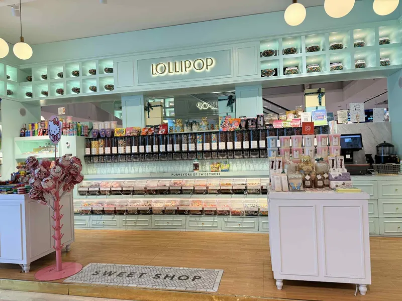 Lollipop Factory - Abu Dhabi Mall