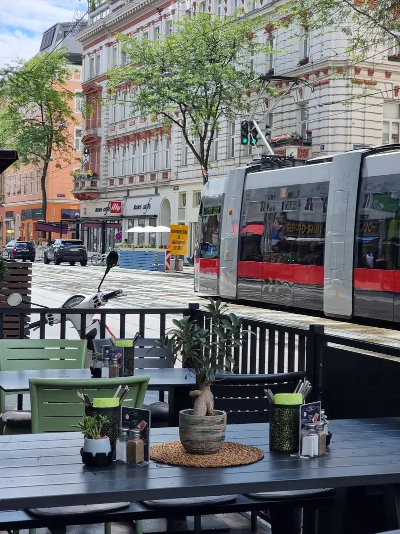 Pitawerk in Rudolfsheim-Fünfhaus, Vienna