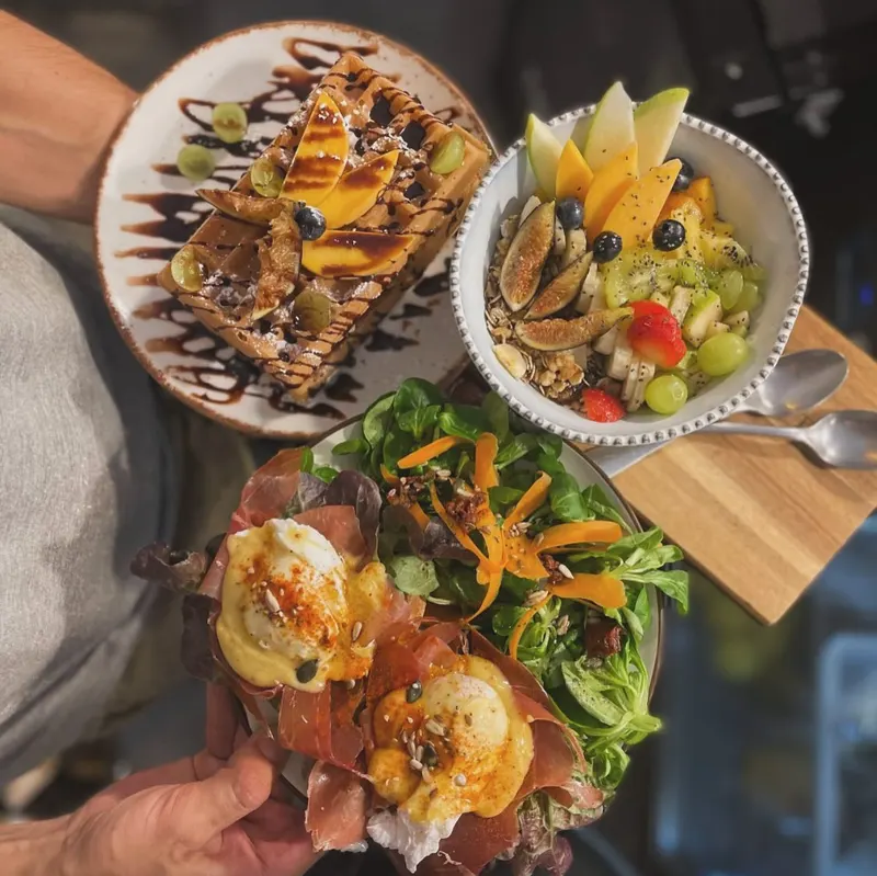 FLIPÁ . brunch & vermut .