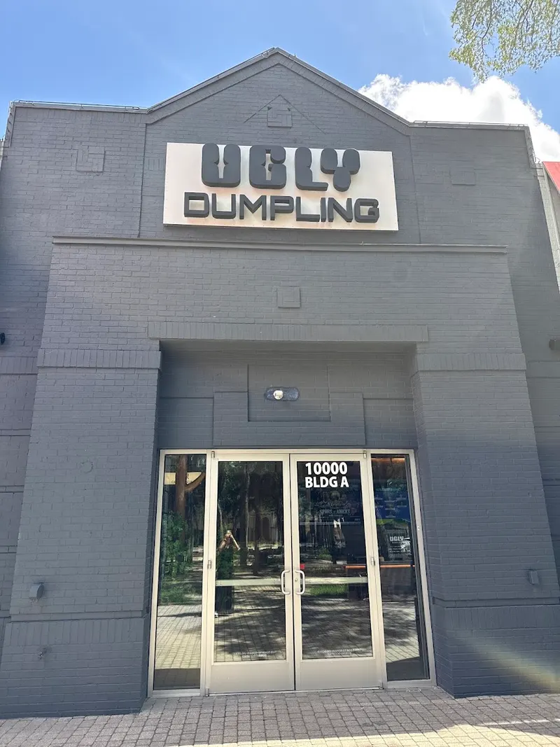 Ugly Dumpling in Arboretum, Austin