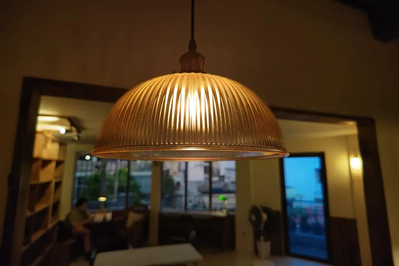 Ellie - quán cà phê lỗi thời in Tân Định, Ho Chi Minh City