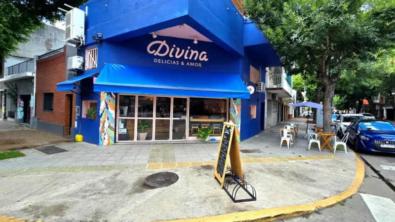 Divina - Delicias & Amor