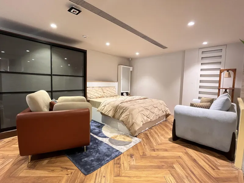 Pepperfry Home Furniture & Mattress Shop in Lower Parel in Lower Parel, Mumbai