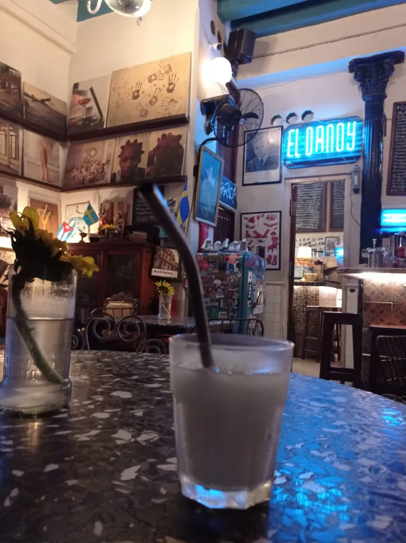 Cafe El Dandy in Chibas, Havana