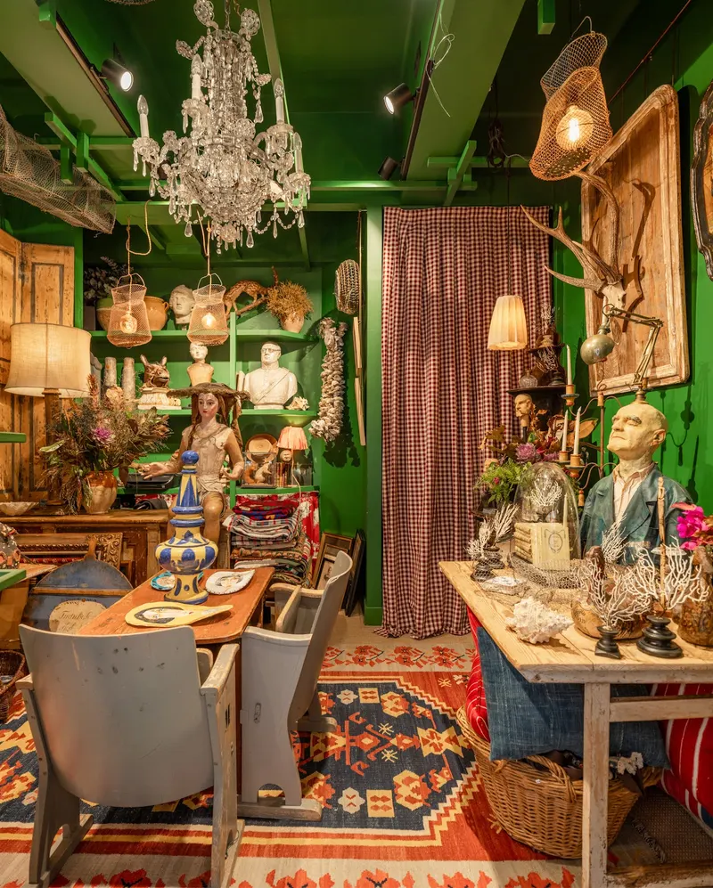 Deco for Curious in Abando, Bilbao