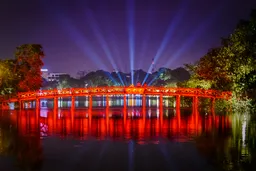 Hoàn Kiếm Lake