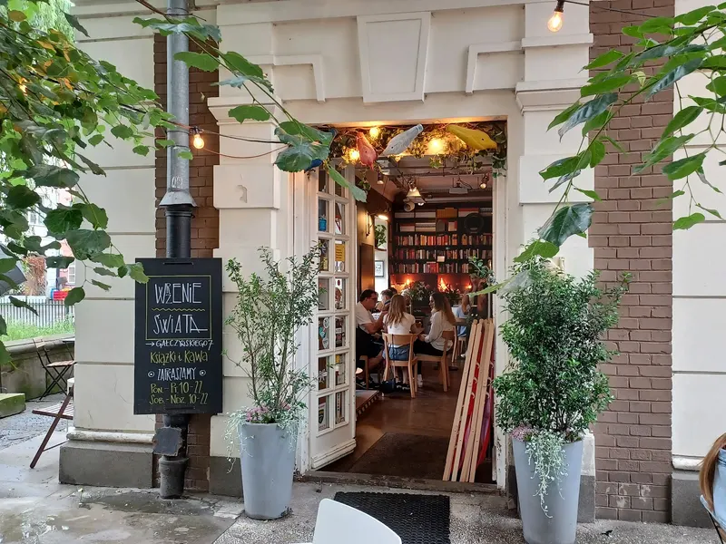 Wrzenie Świata in Powiśle-Skarpa, Warsaw