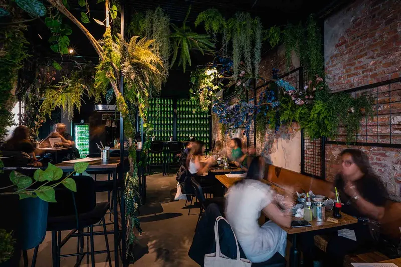 Sojubar in Oude Pijp, Amsterdam