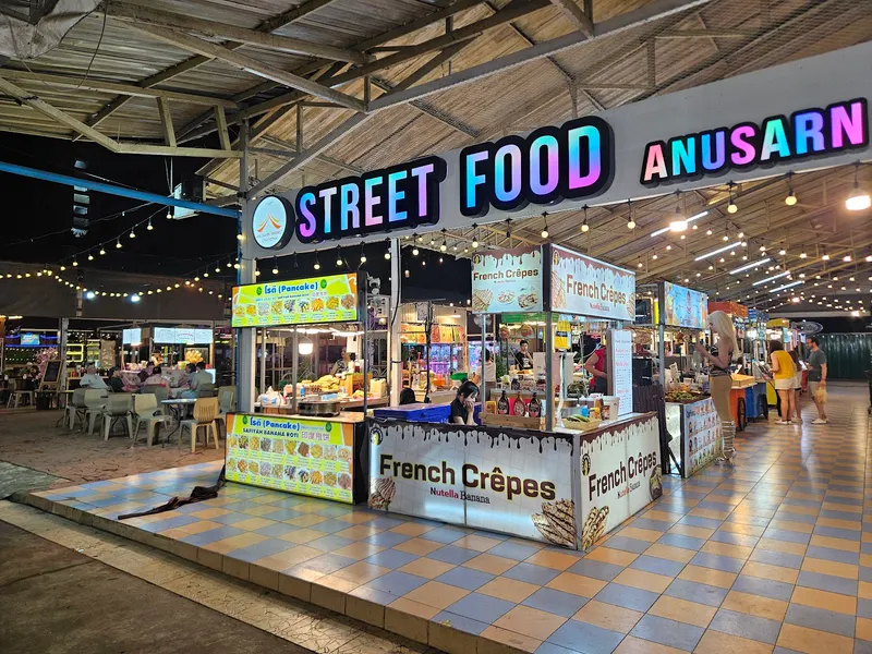 Night Bazaar and Anusarn Market in Chiang Mai