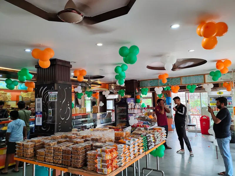 Shree Balaji Bikaner Misthan Bhandar in Fatehpura, Udaipur