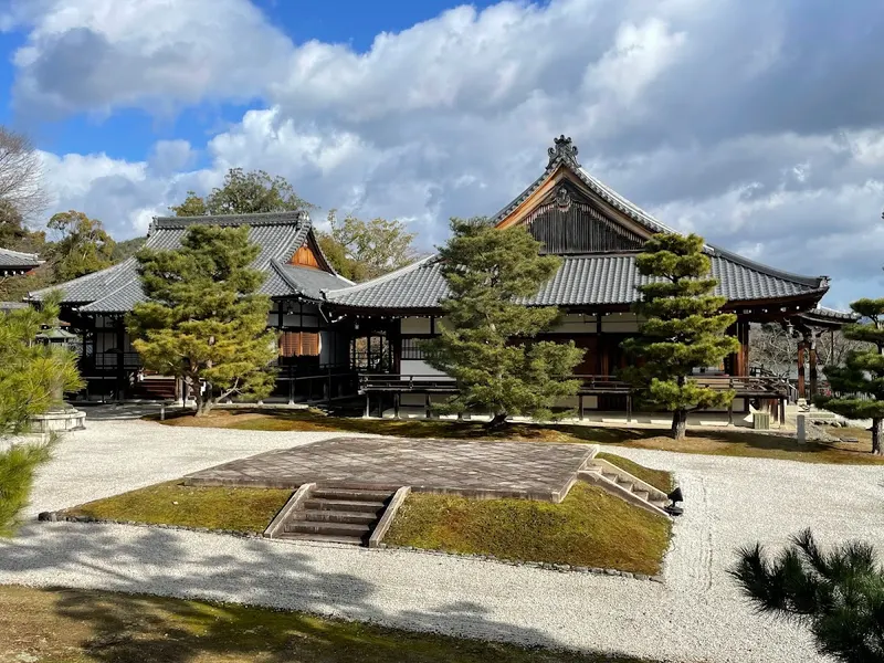 Daikakuji Temple