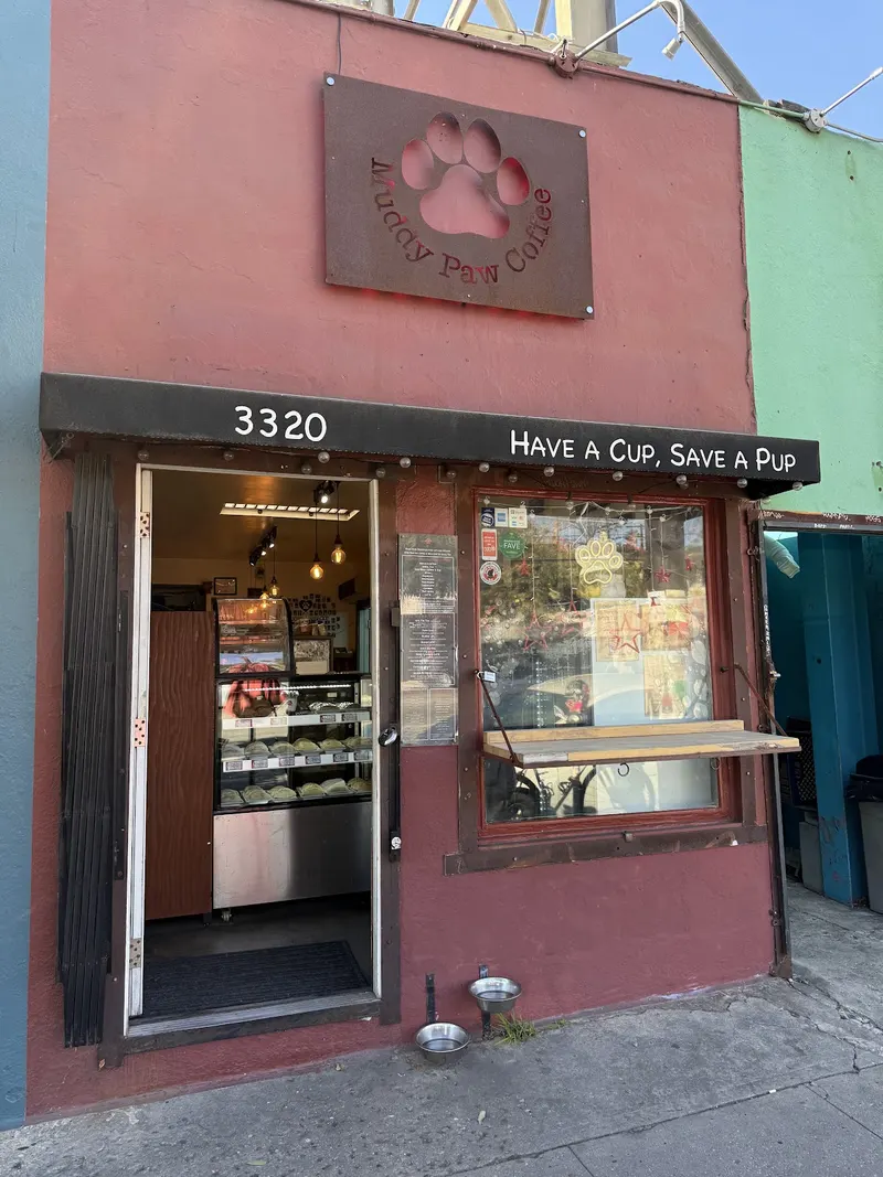 Muddy Paw Coffee Silverlake in Silver Lake, Los Angeles