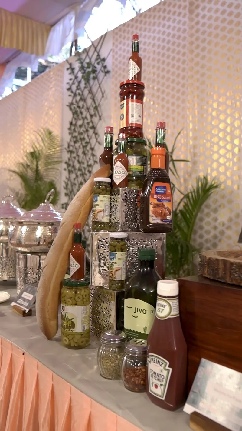 Quesso Veg Ristorante in Oshiwara, Mumbai