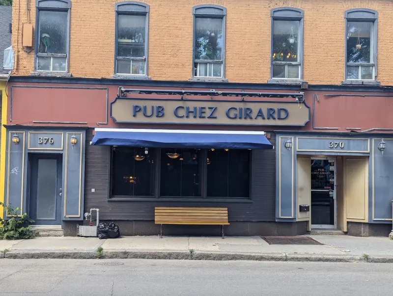Chez Girard's Pub
