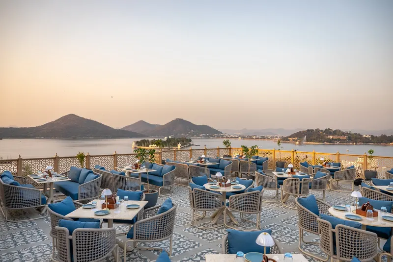 Taal Rooftop Dining & Bar