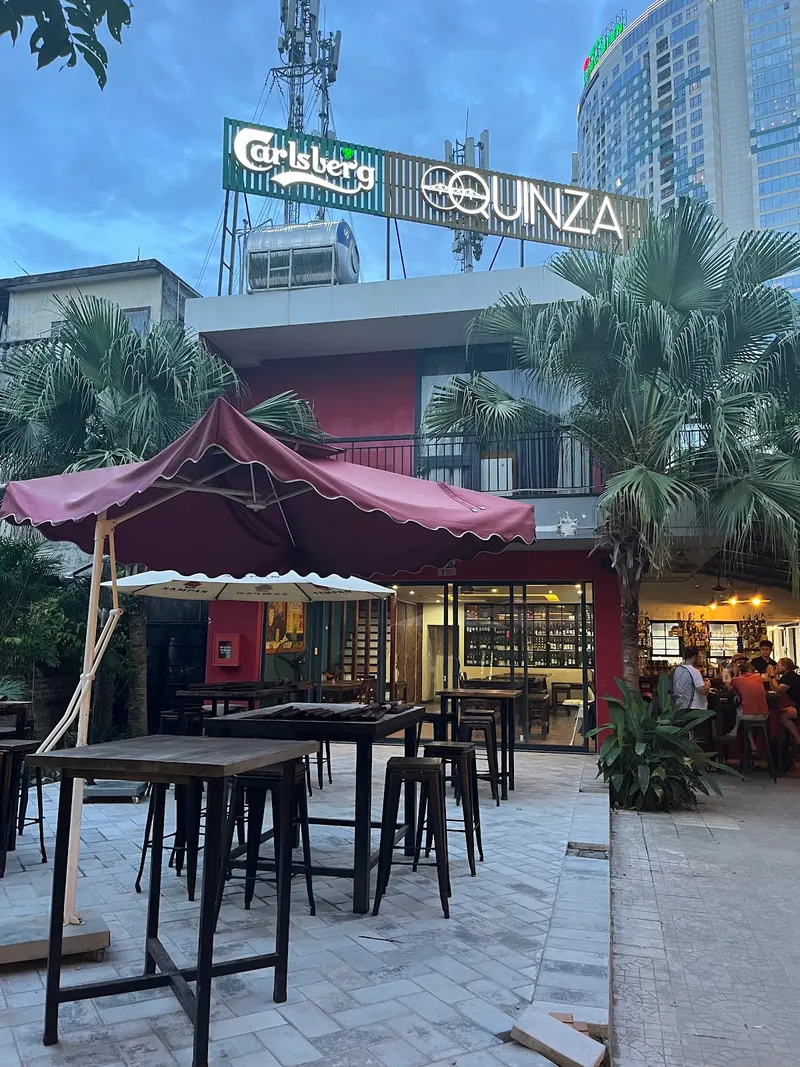 Quinza in Long Biên, Hanoi