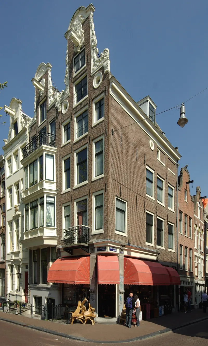 The Nine Streets