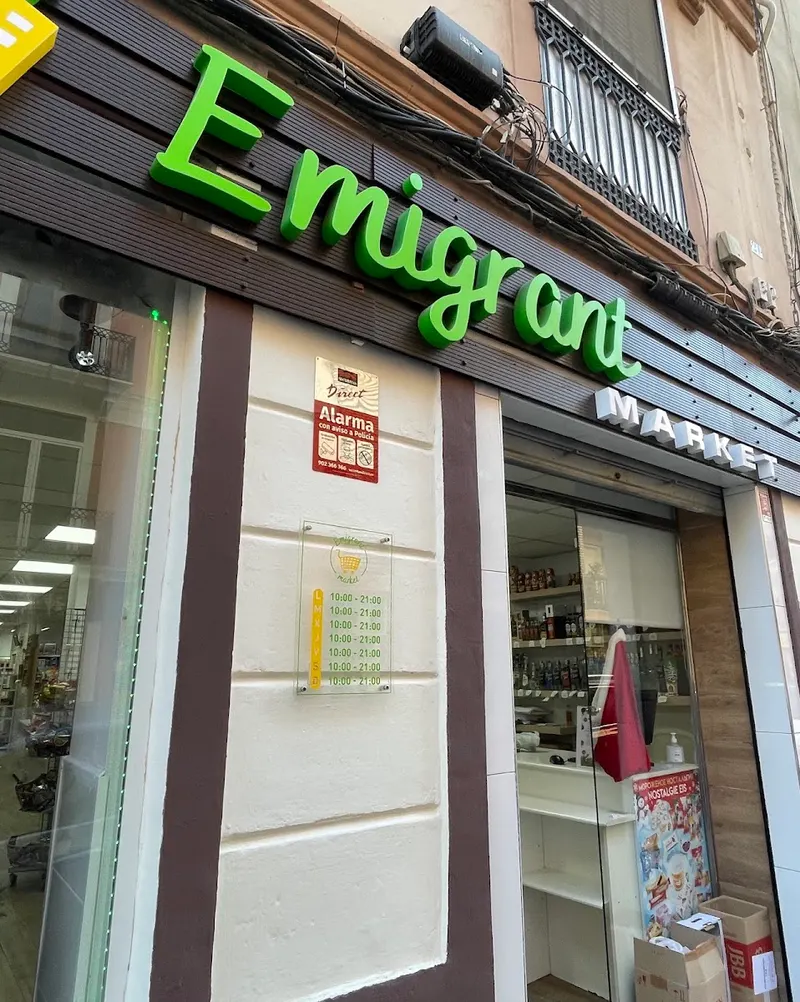 Emigrant Market in La Roqueta, Valencia