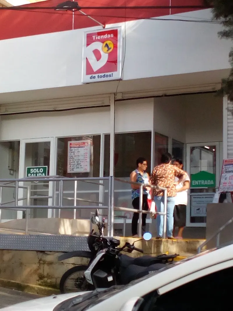 D1 Market in Aranjuez, Medellin
