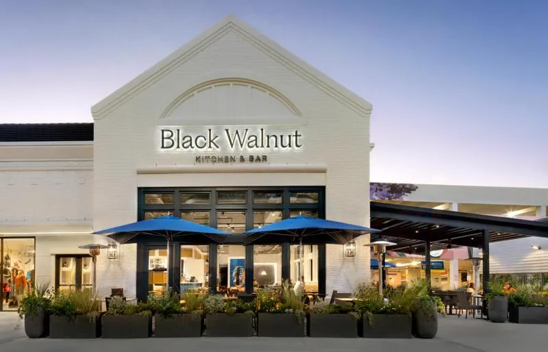 Black Walnut Kitchen & Bar in University Place, Houston