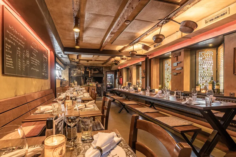 feRUS hotel restaurant