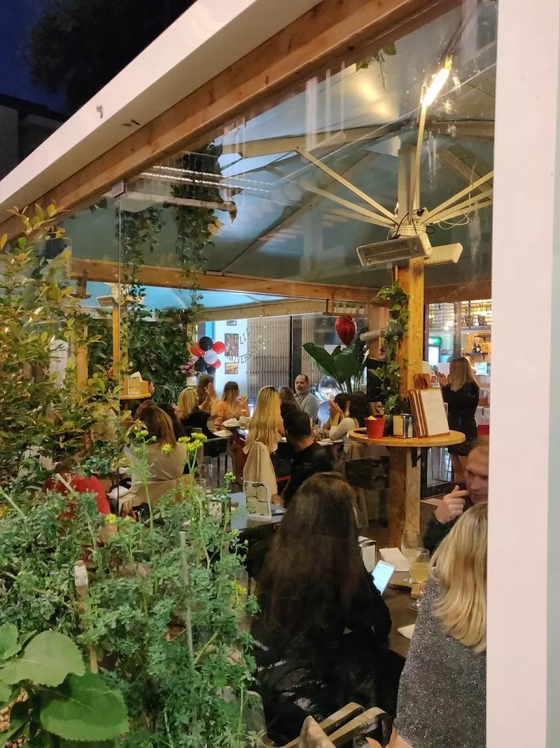 Boteco dona luzia in Avenidas Novas, Lisbon