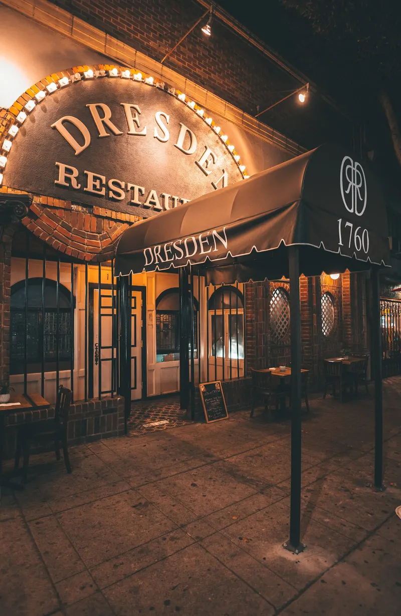 Dresden Lounge