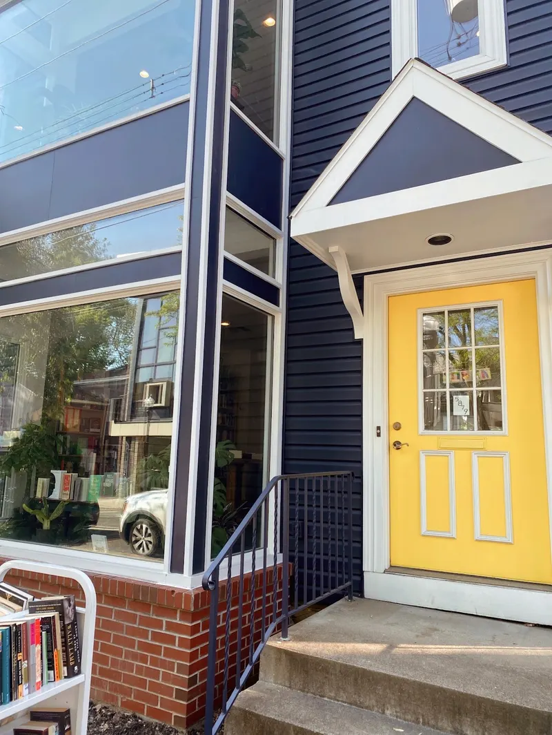 The Cozy Corner Bookstore in Shadyside, Pittsburgh