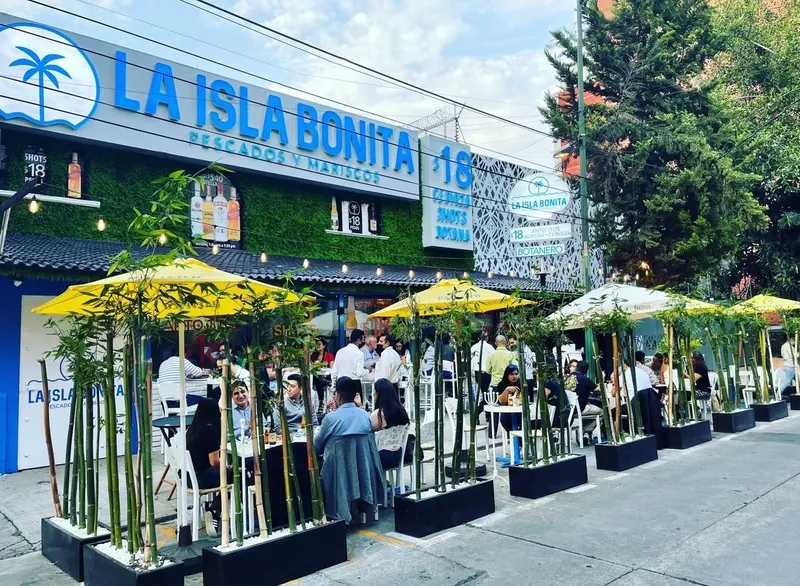 La Isla Bonita Nápoles in Colonia Nápoles, Mexico City